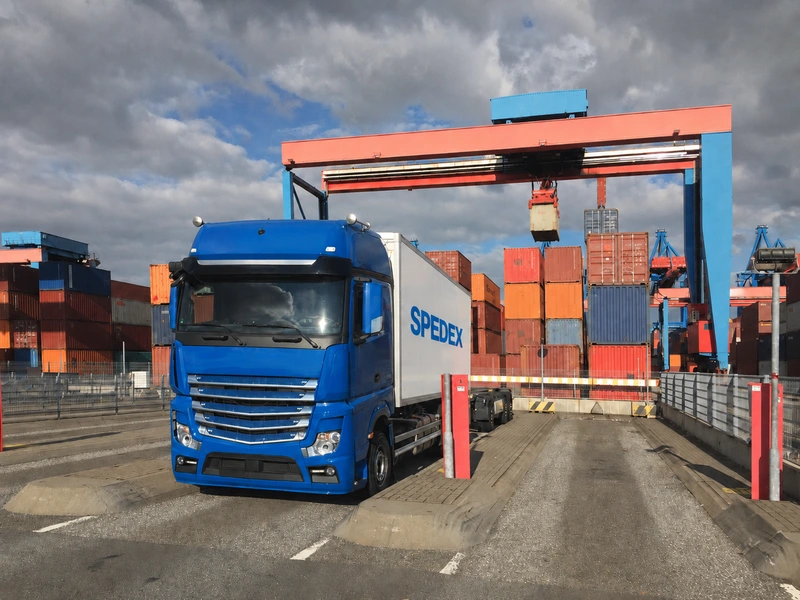 Agencja celna – obsługa terminalowa przy odprawie